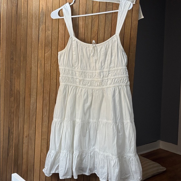 Aritzia Sunday Best Poplin Dress - Picture 2 of 3
